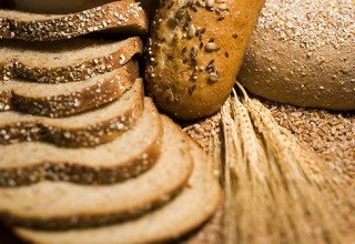 Hearty-Delicious-Whole-Grain-Bread